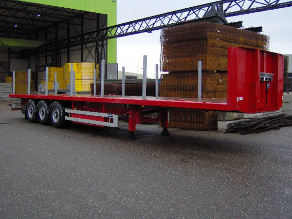 Vlakke / Platte trailer met twistlocks aansluiting 20 ft & 40 ft containers